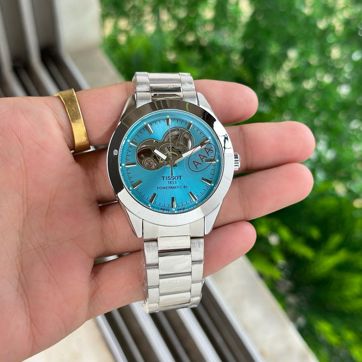 The Tissot Gentleman Powermatic 80 is ergonomic and elegant in any circumstance.
