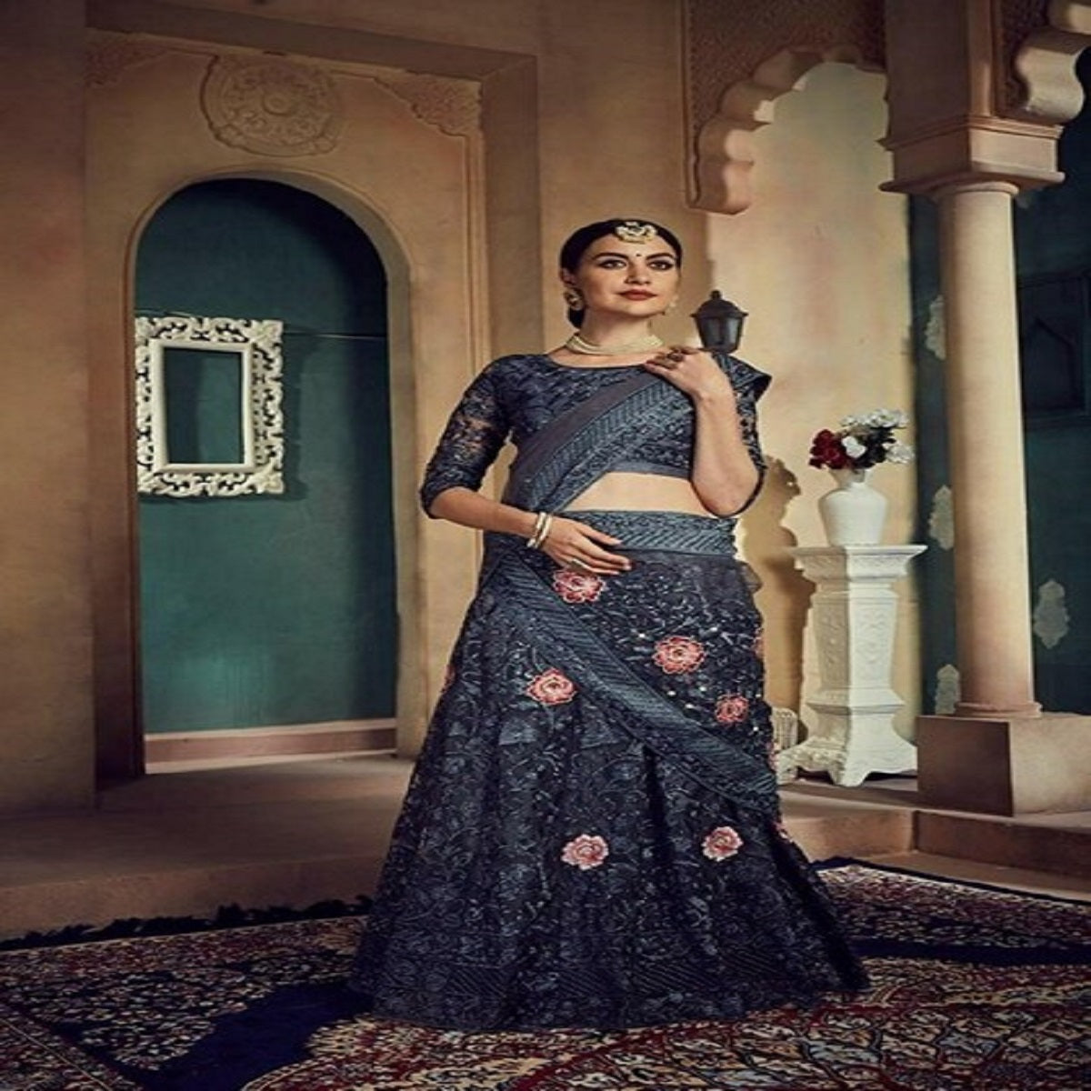 Fahionkiya fency embrodred lengha choli
