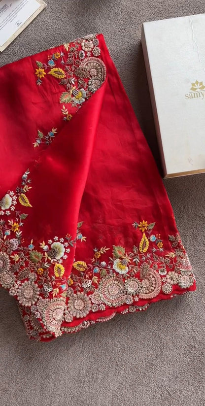 Fashionkiya Looking some one for this same colour beautiful Designer Saree on Faux Georgette Febric with Thred & Sequnce work and blouse on also Faux Georgette Febric with Thred & Sequnce work.