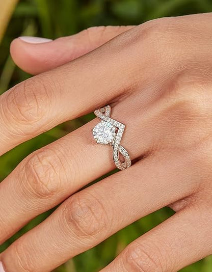 fashionkiya Promise Rings for Her, 1Carat Moissanite Engagement Ring, D Color VVS1 Simulated Diamond 925 Sterling Silver Halo Rings