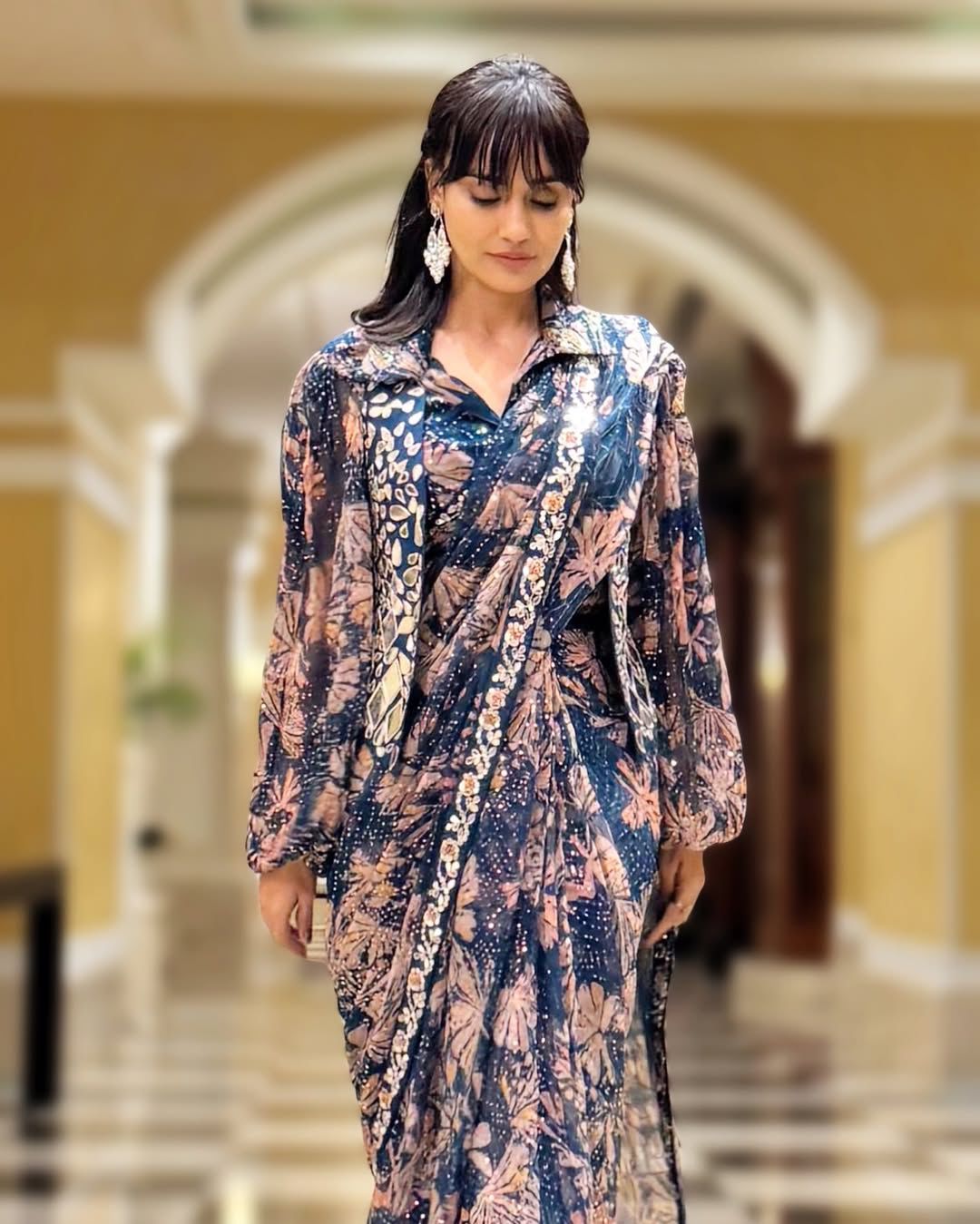 Fashionkiya INDO-WESTERN READY TO WEAR SAREE WITH FULLY EMBROIDERED MIRROR WORK KOTI ON  PRINTED GEORGETTE FABRIC WITH STITCH BLOUSE