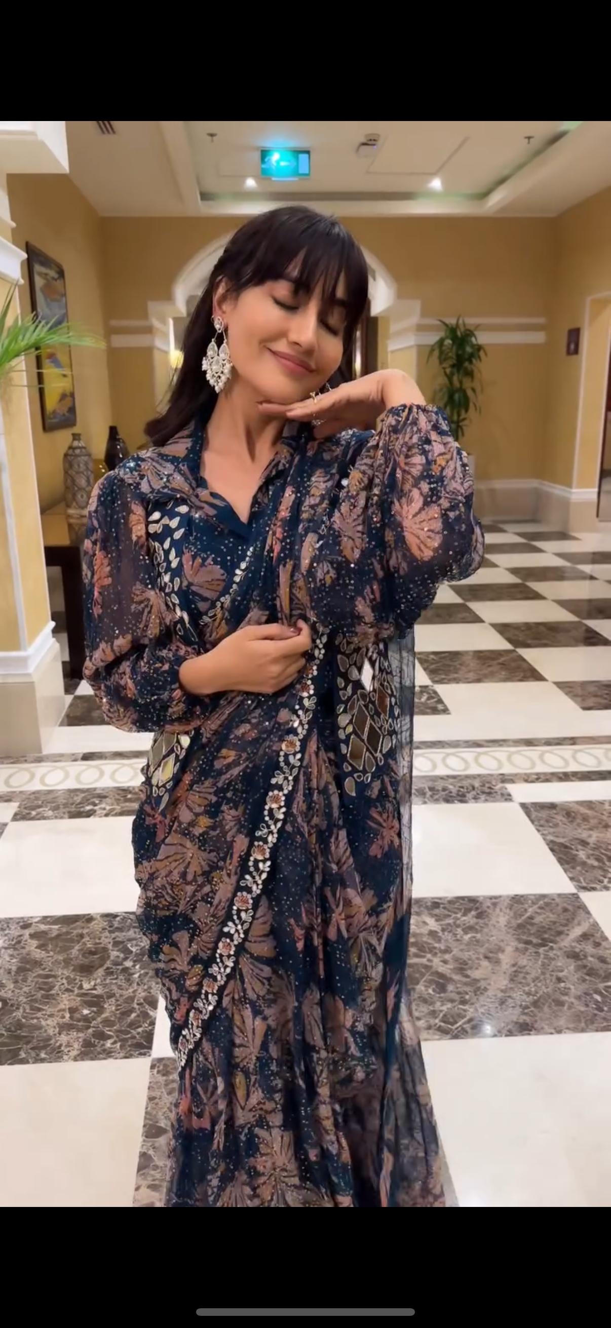 Fashionkiya INDO-WESTERN READY TO WEAR SAREE WITH FULLY EMBROIDERED MIRROR WORK KOTI ON  PRINTED GEORGETTE FABRIC WITH STITCH BLOUSE