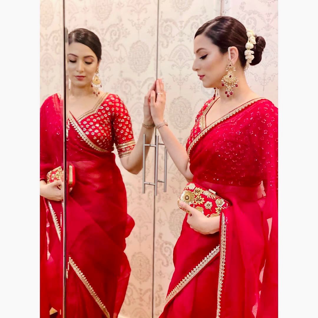 beautiful Designer Saree on Havy Organza Silk Febric with Thred & Sequnce work and Blouse on Mono Benglori Silk With Thred & Sequnce work.