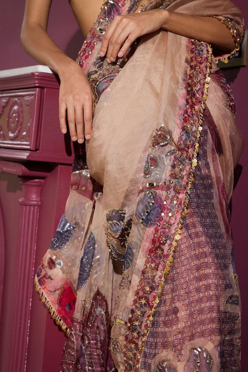 Fashoionkiya HEAVY SOFT GEORGETTE FABRIC ON BEAUTIFUL DIGITAL PRINT WITH HANDWORK MIRROR, ZARI & SEQUENCES WORK WITH READY 9 MM LACE BORDER ON SAREE
