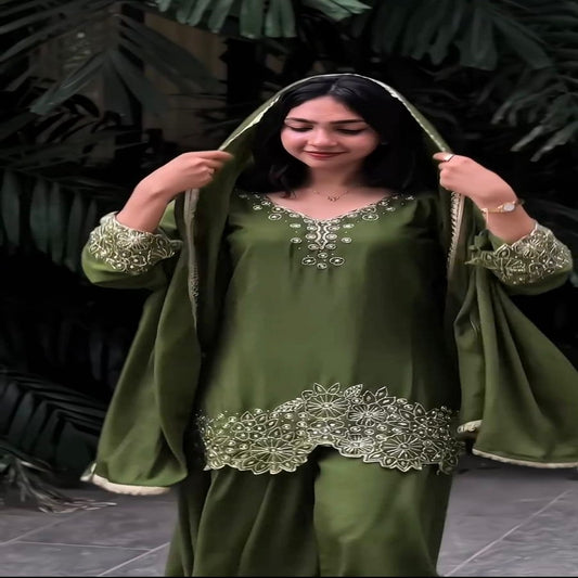 Fashionkiya NEW ĐĚSIGNER PARTY WEAR TOP AND PLAZZO. WITH FANCY DUPPATA AND EMBROIDERY WORK